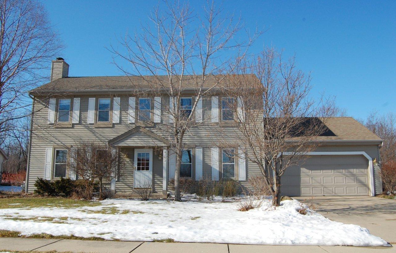 8243 S 47th St, Franklin, WI 53132