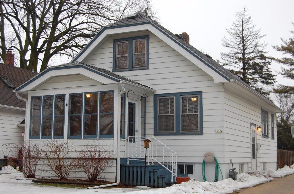 2628 S 99th St., West Allis, WI 53227