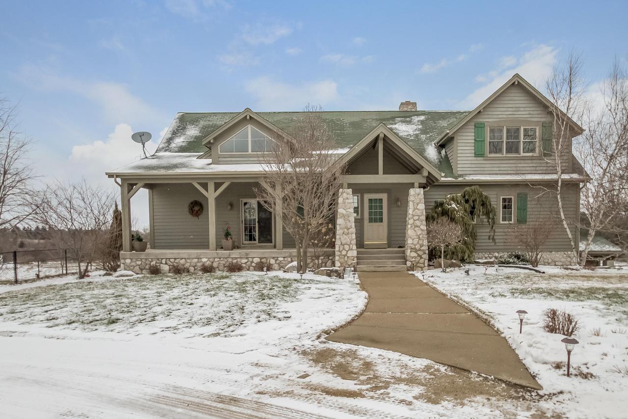 W349S2874 Waterville Rd, Ottawa, WI 53066