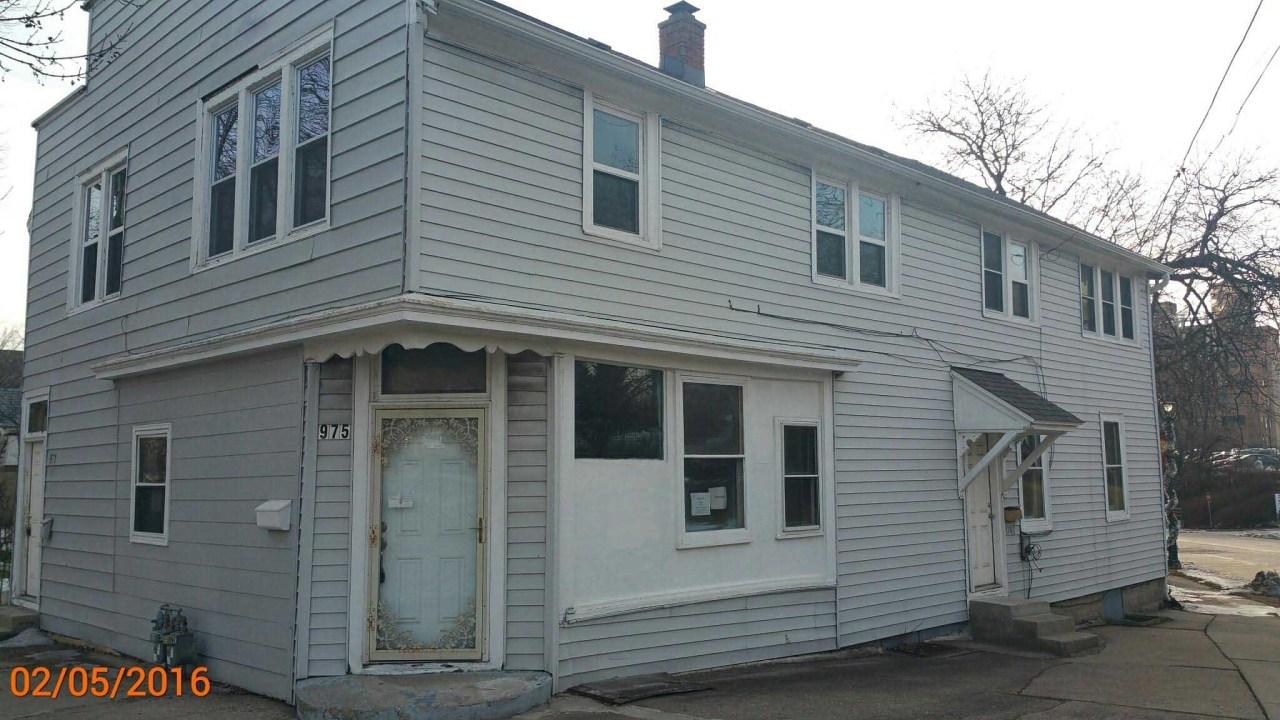 971 N 37th St #975, Milwaukee, WI 53208