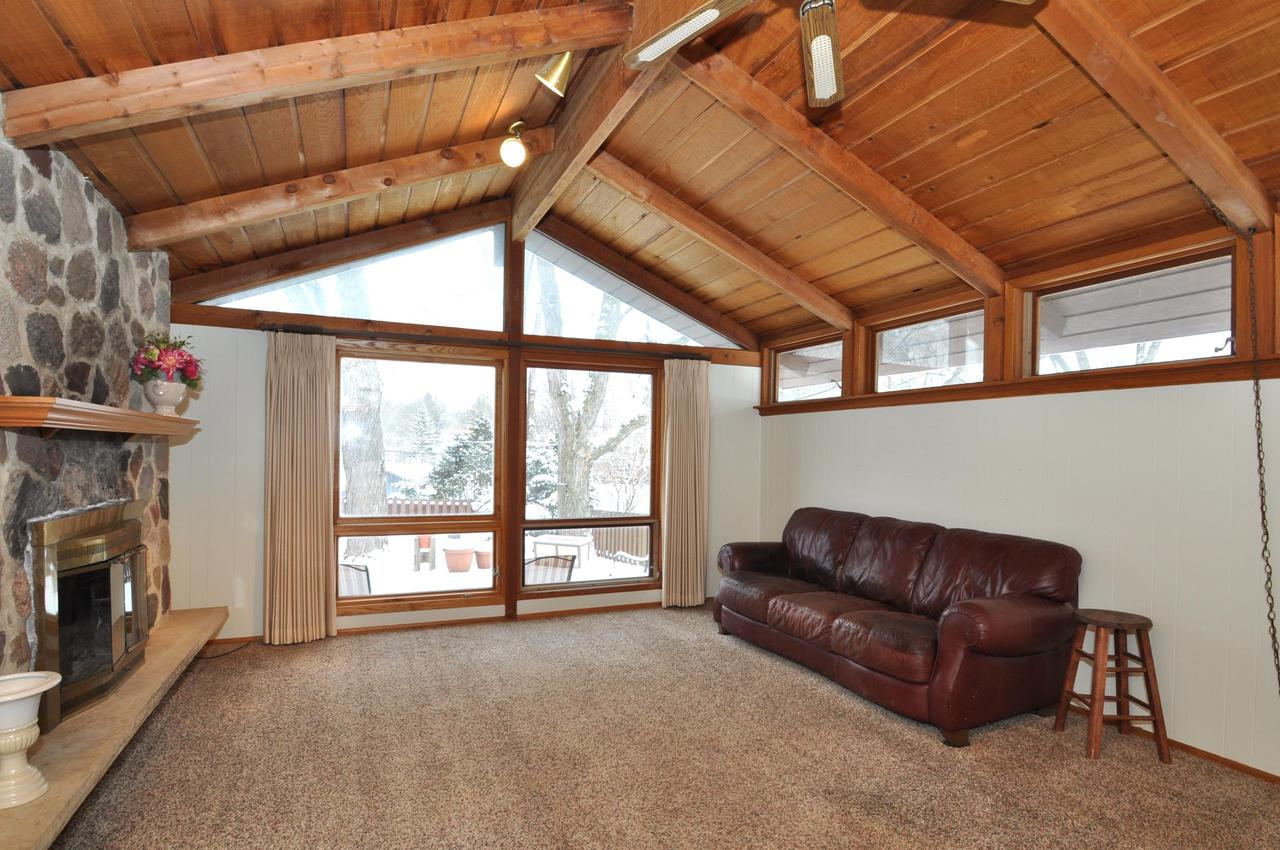 1523 S Grand Ave., Waukesha, WI 53189