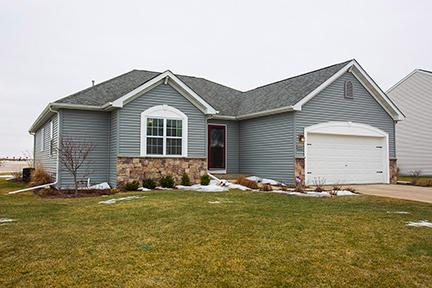 6431 Biscayne Ave, Mount Pleasant, WI 53406