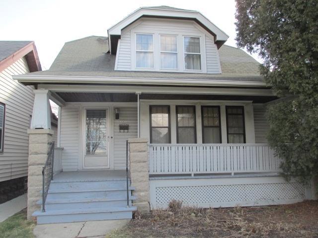 1934 S 72nd St, West Allis, WI 53219