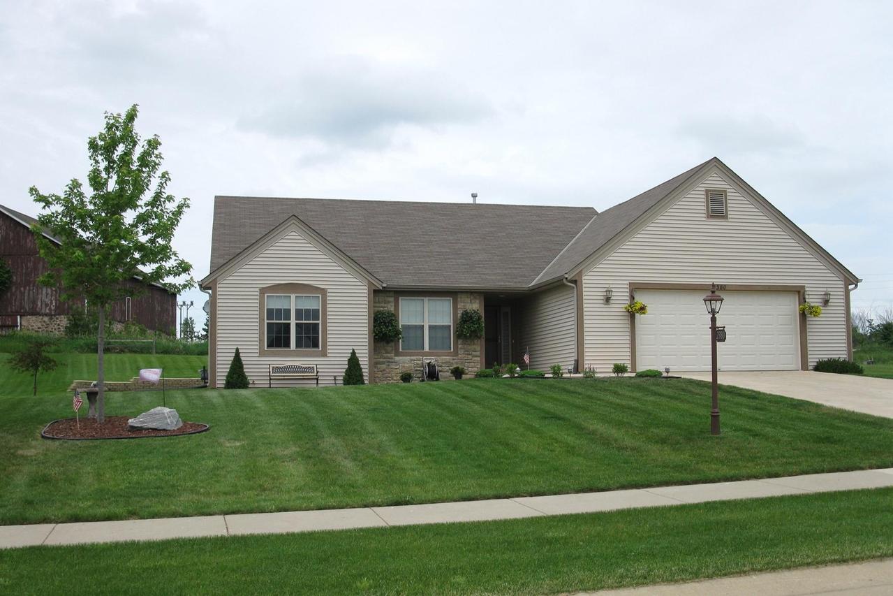 W2380 W Schure Dr, Ashippun, WI 53066