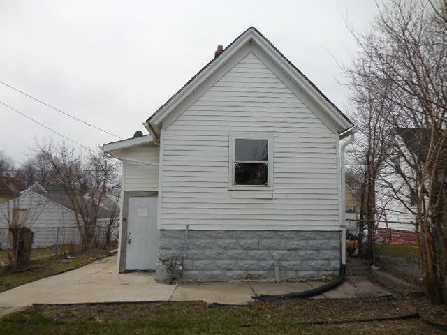 2511 S 9th Pl, Milwaukee, WI 53215