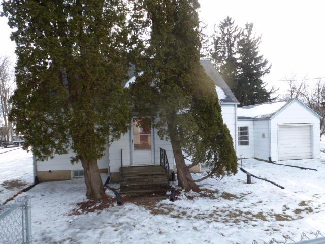 26213 W Loomis Rd, Norway, WI 53185