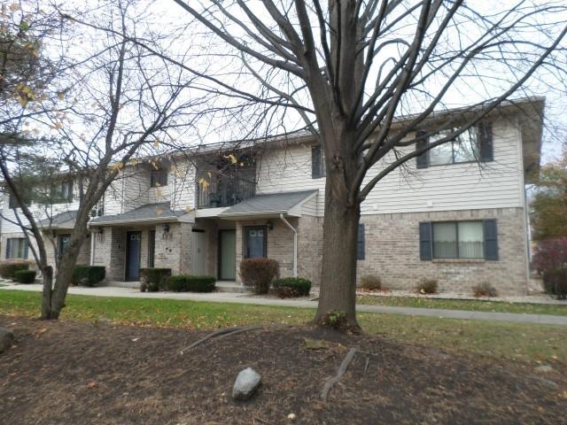 3936 81st St #D, Kenosha, WI 53142