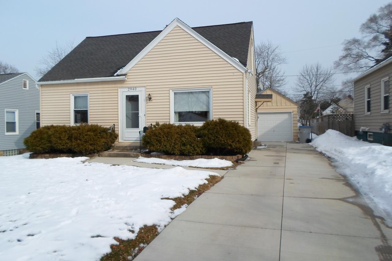 2940 S 55th St, Milwaukee, WI 53219