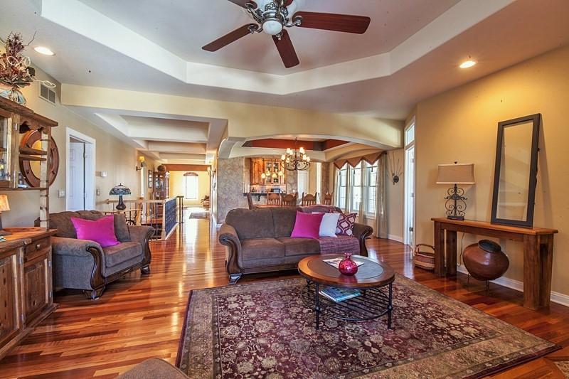 N35W22432 Wethersfield Ct, Pewaukee, WI 53072