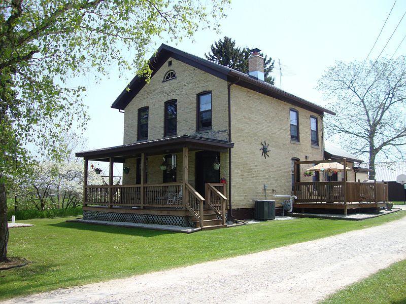 3701 Viebahn St., Newton, WI 54220