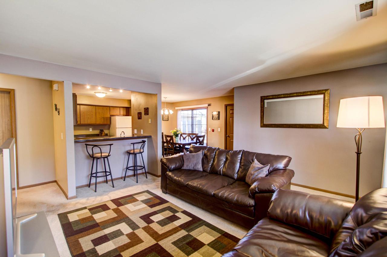 N80W12900 Fond Du Lac Ave #3, Menomonee Falls, WI 53051