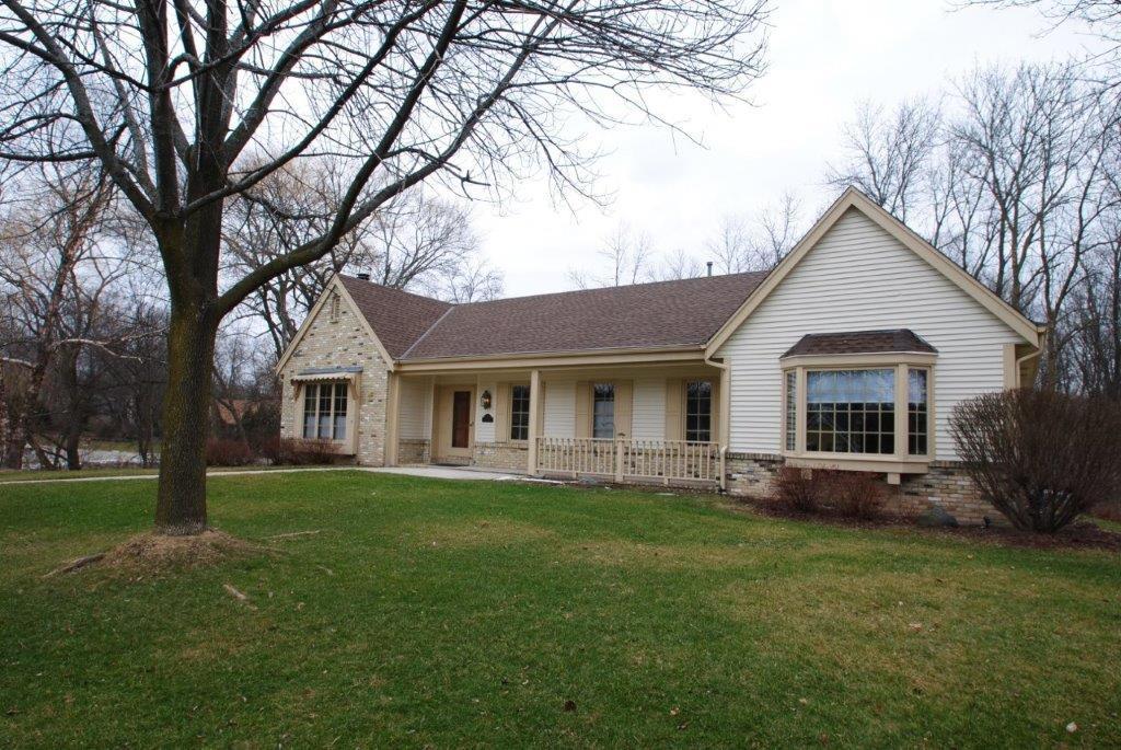 5340 S Greentree Dr. #Dr, New Berlin, WI 53151