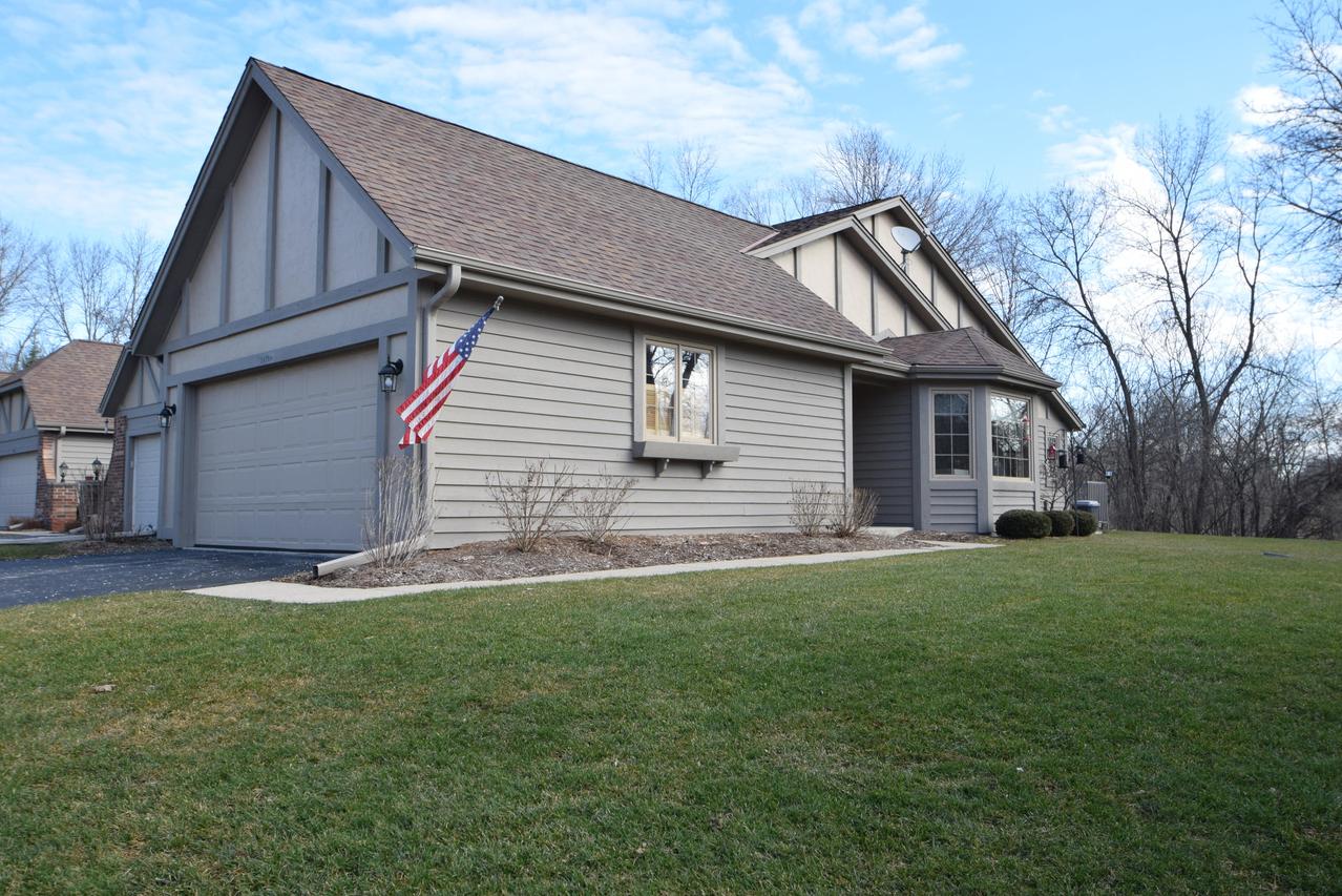 2870 Teal Ridge #D, Brookfield, WI 53045