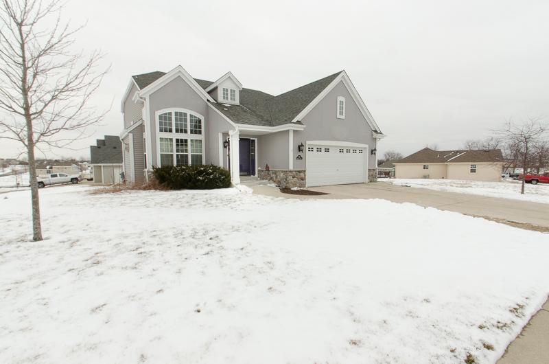 801 Belmont Dr, Watertown, WI 53094