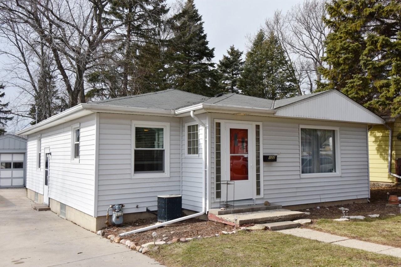 122 S Washington Ave., Waukesha, WI 53188