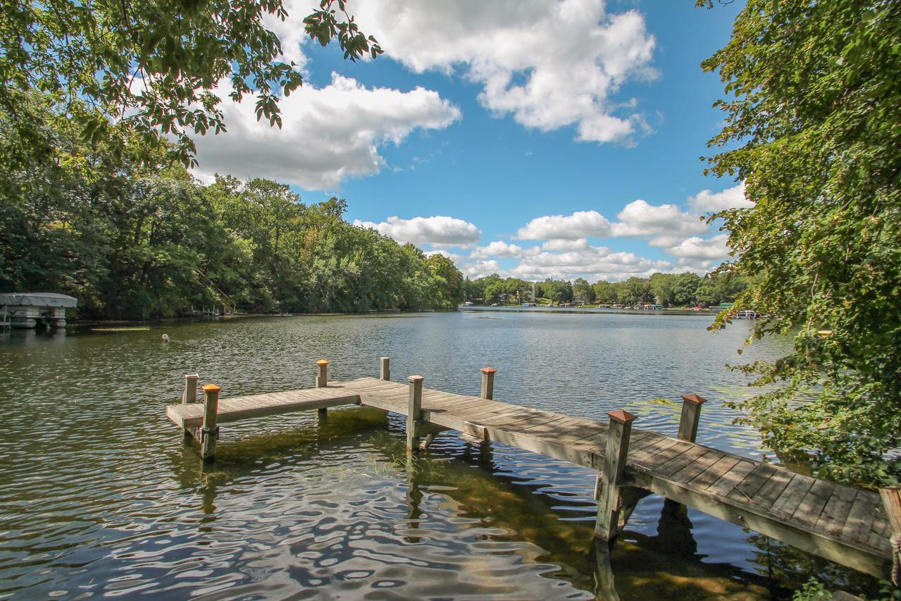 N53W34259 Road Q, Oconomowoc, WI 53069