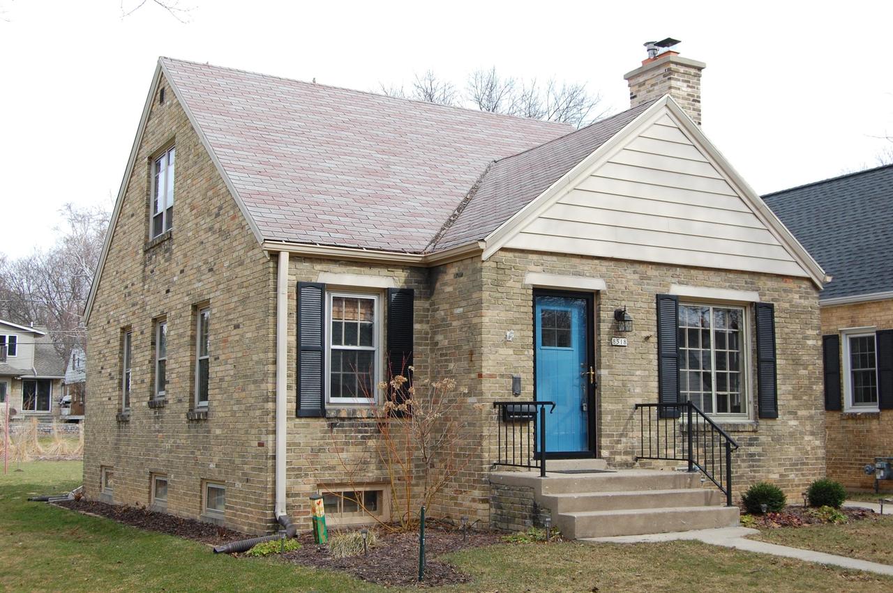 8518 Stickney Ave, Wauwatosa, WI 53226