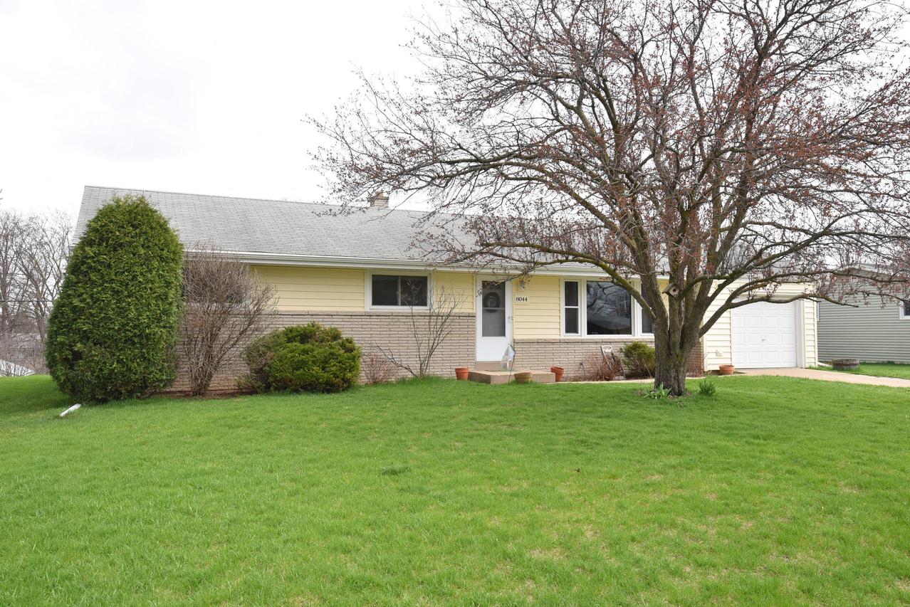 8044 N Grandview Dr., Brown Deer, WI 53223