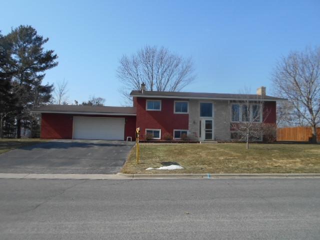 1229 Pine St, Onalaska, WI 54650