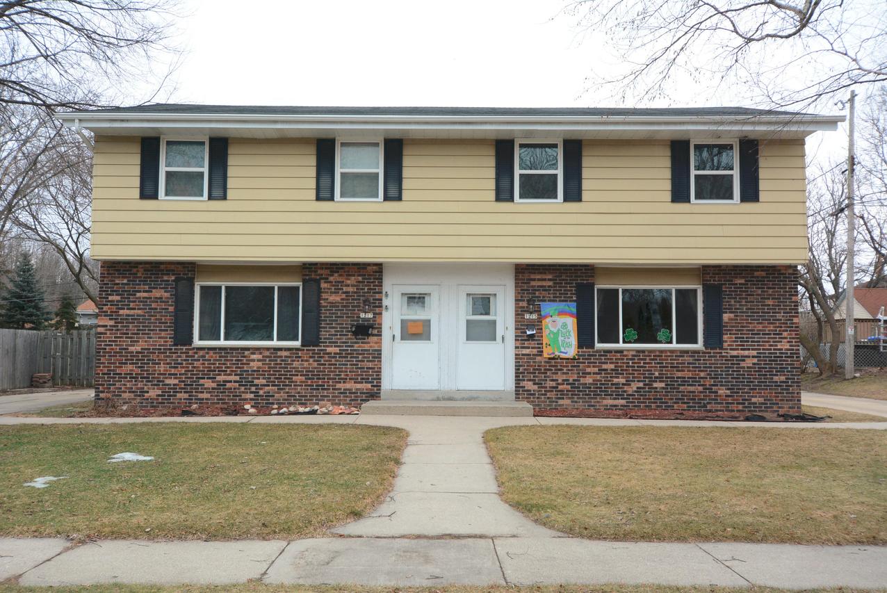 1215 N 10th Ave. #1217, West Bend, WI 53095