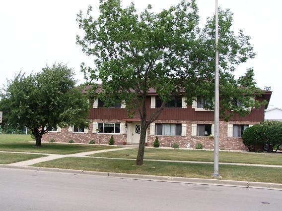 6464 S Whitnall Edge Rd #204, Franklin, WI 53132