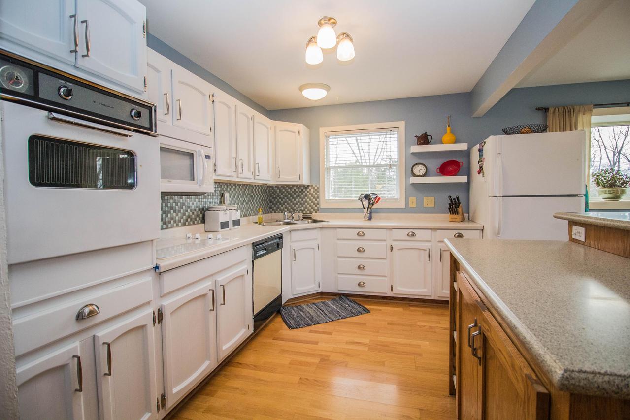 W307S7923 Applewood Ct, Mukwonago, WI 53149