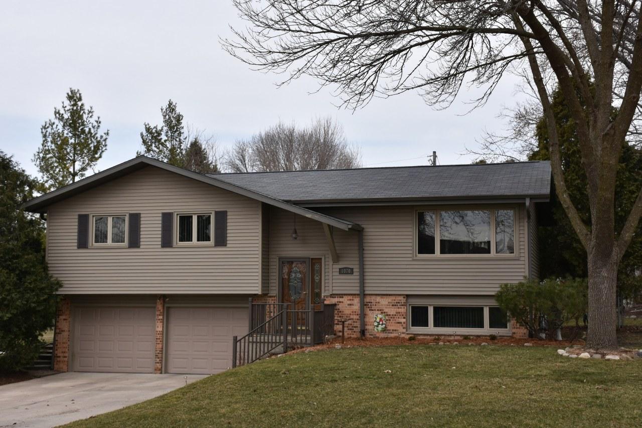 1070 Bayberry Dr., Watertown, WI 53098
