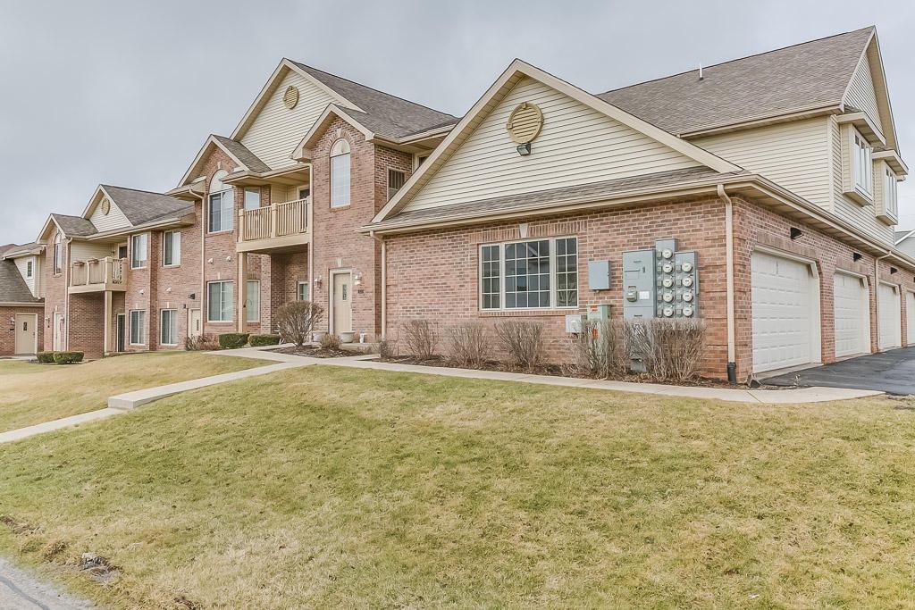 3225 55th Ct #86, Kenosha, WI 53144