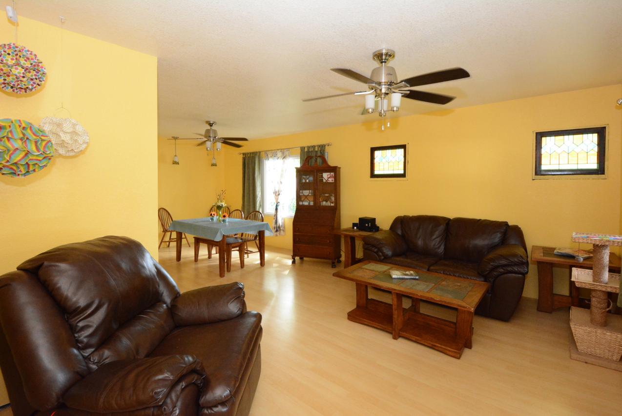4014 S 5th St, Milwaukee, WI 53207