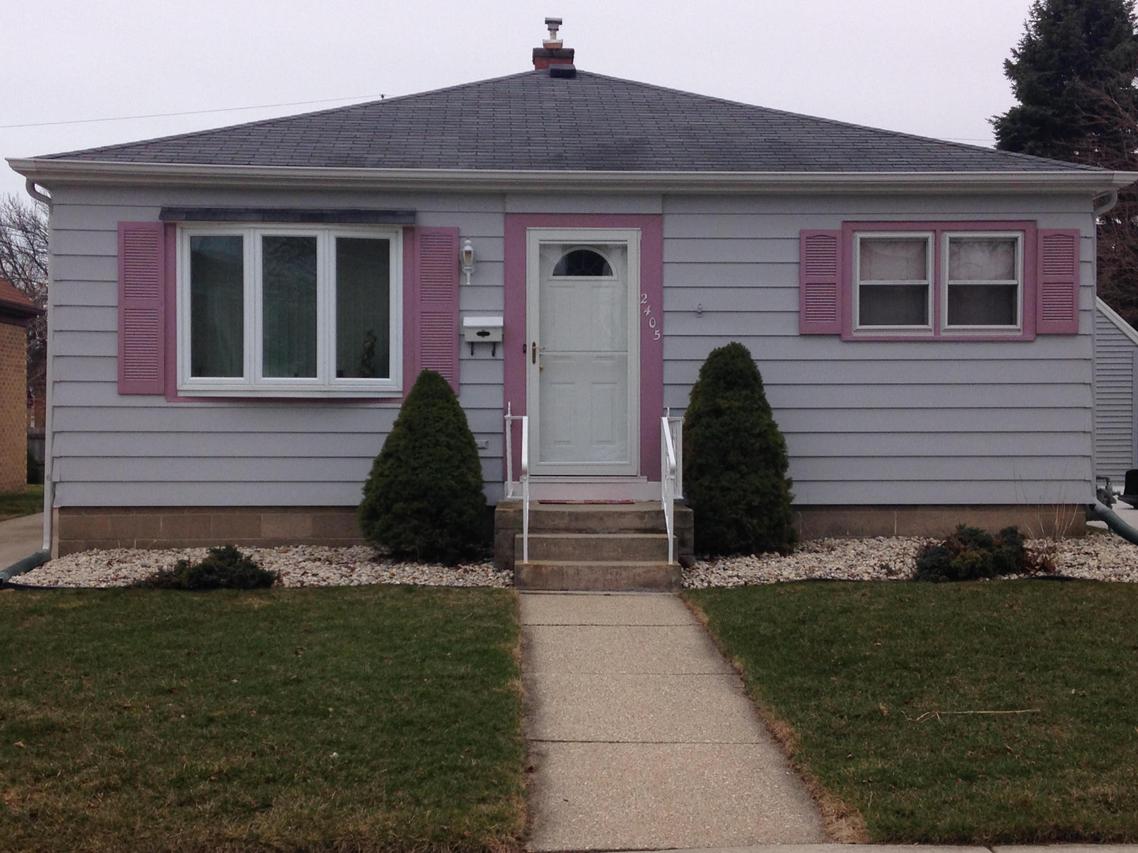 2405 Webster St, Racine, WI 53403