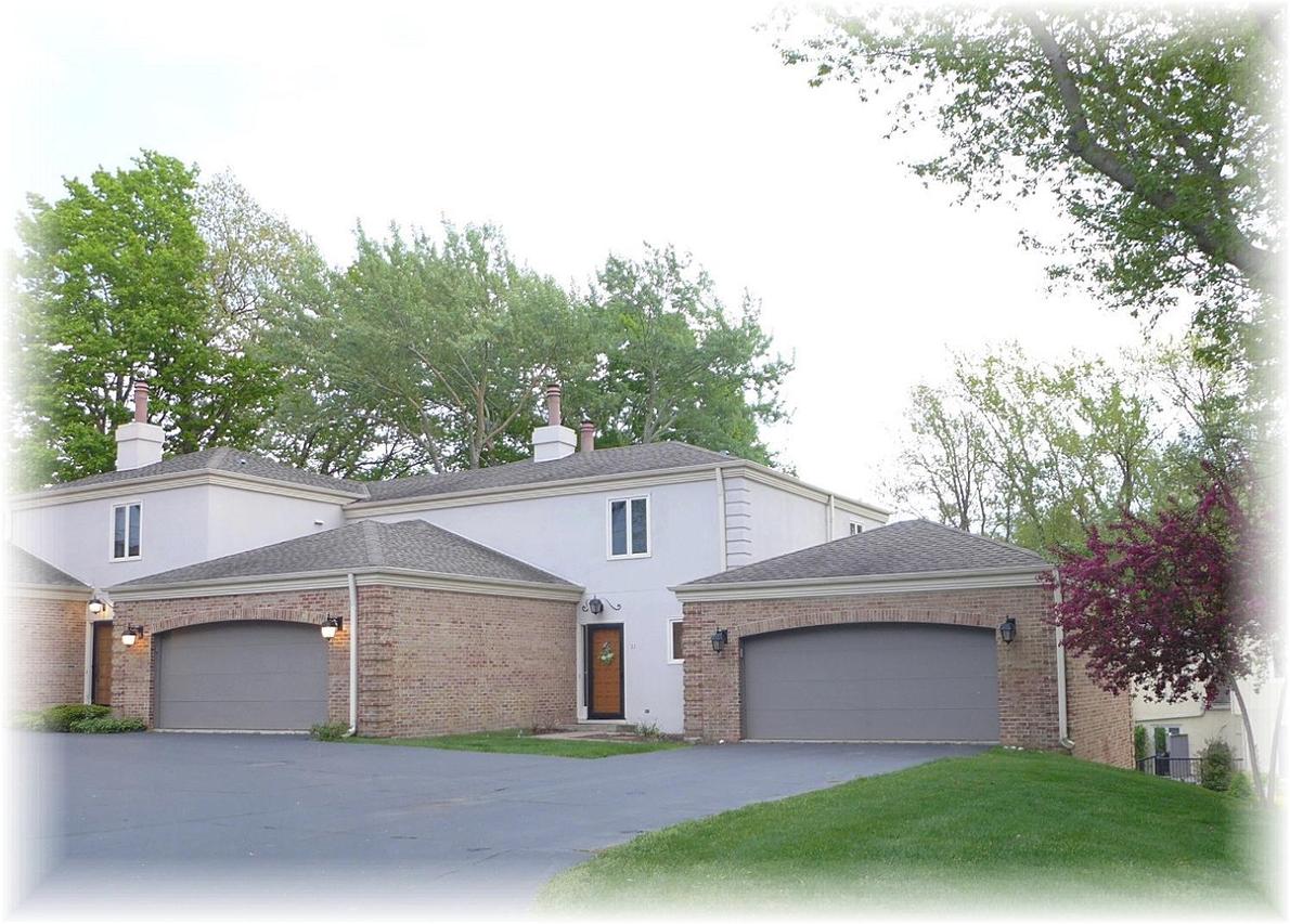 700 Waters Edge Rd #11, Caledonia, WI 53402