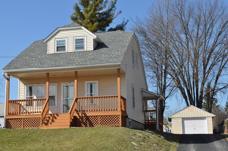 612 S Kuester Ln., West Bend, WI 53090