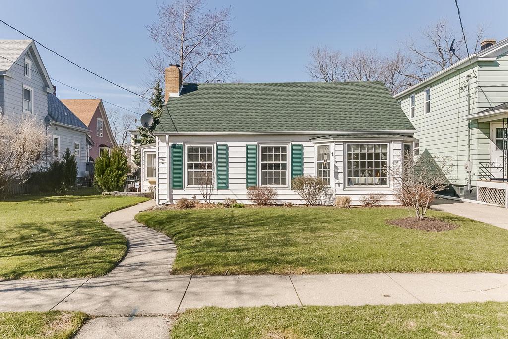 6028 5th Ave, Kenosha, WI 53143