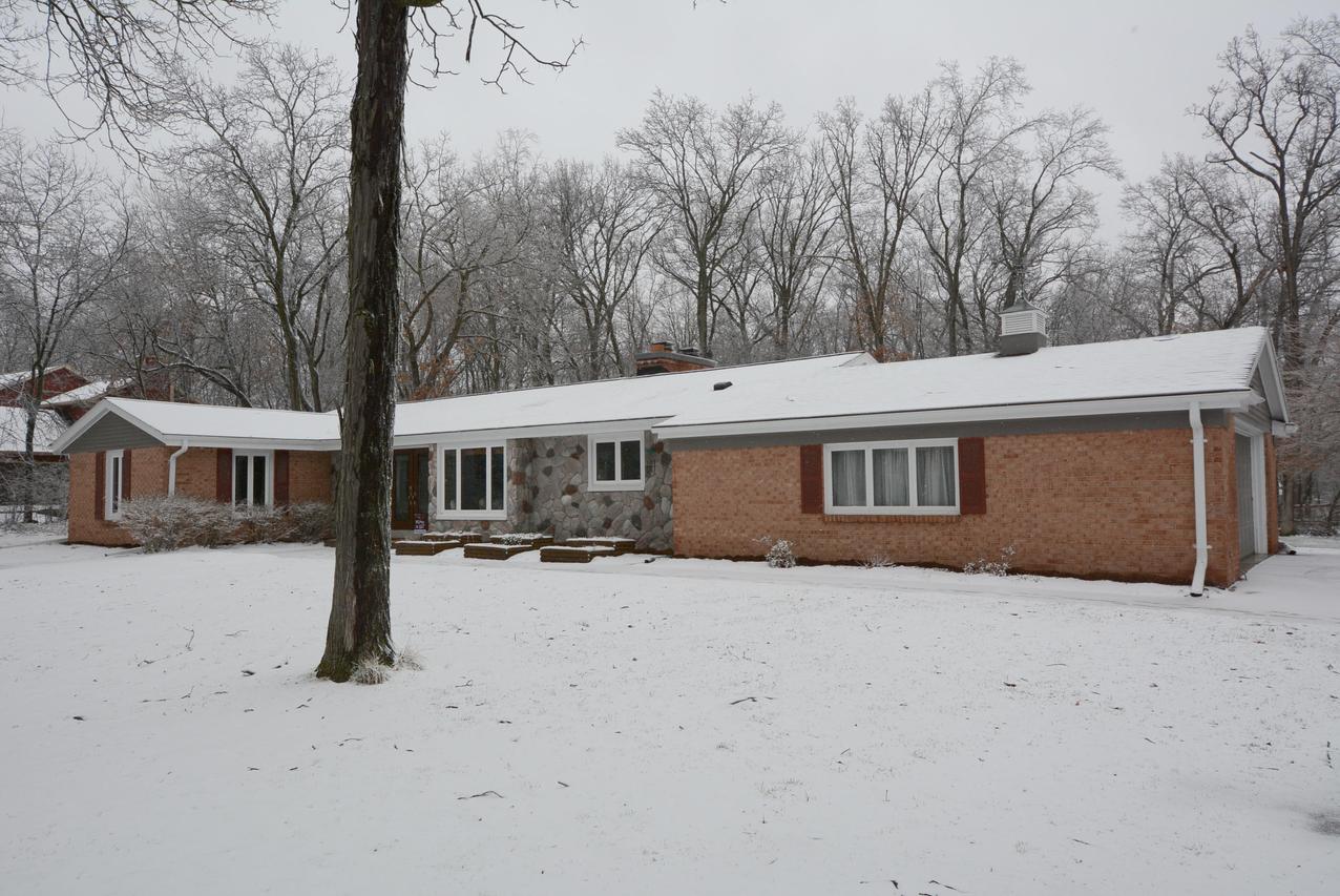 N70W26730 Hickory Chasm Rd, Lisbon, WI 53089