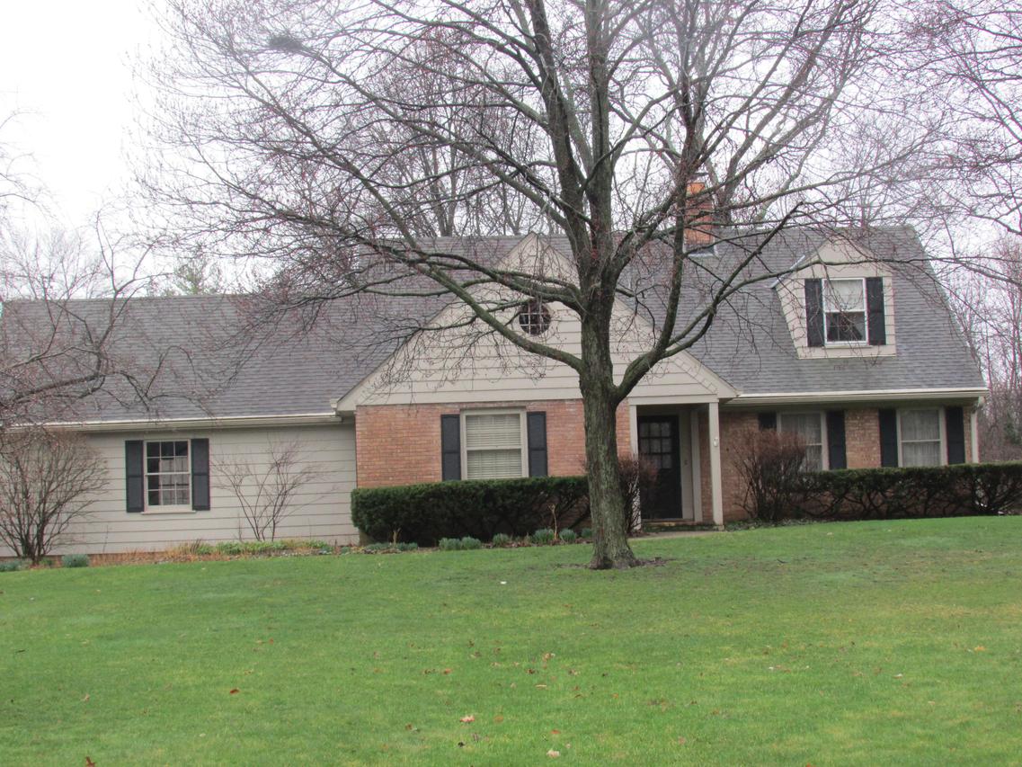 12505 Gremoor Dr., Elm Grove, WI 53122