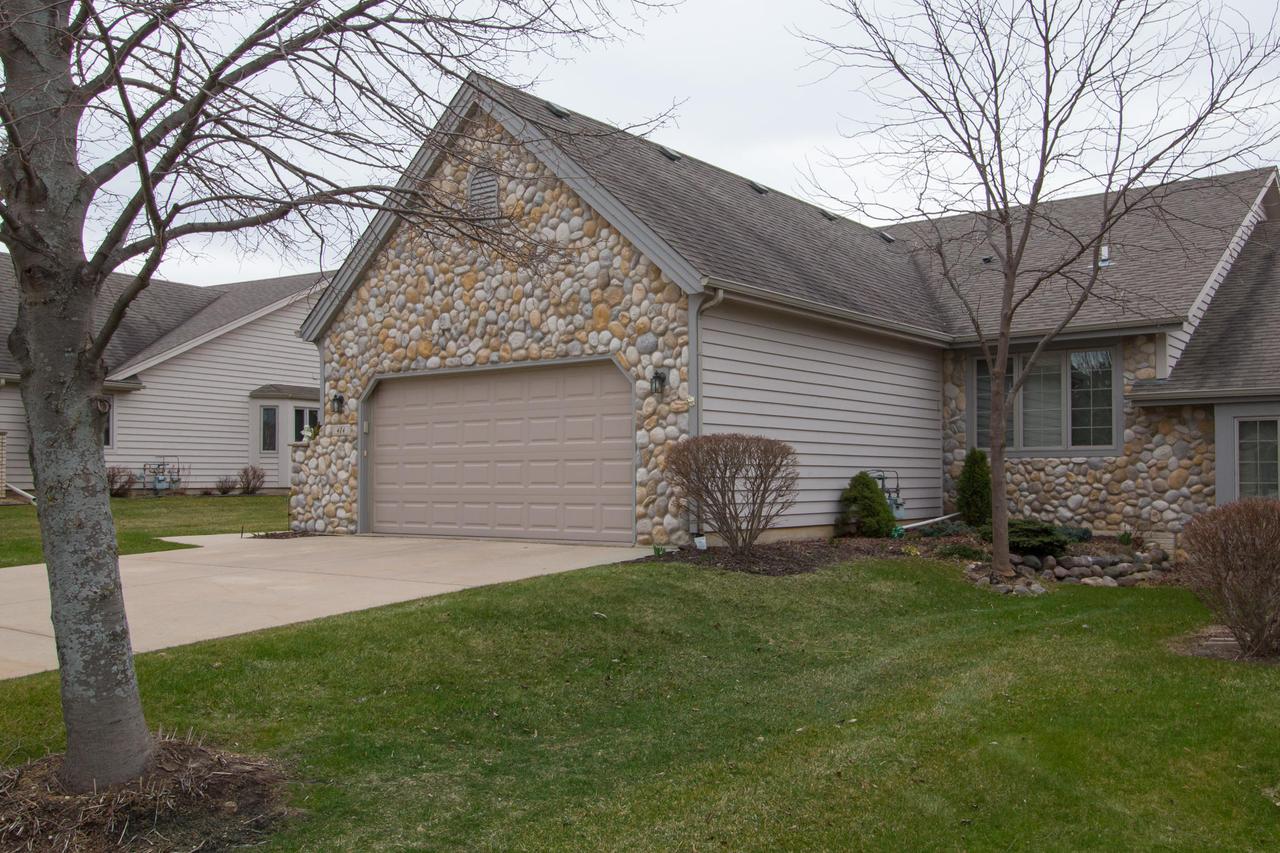 404 Green Valley Dr., Mount Pleasant, WI 53406