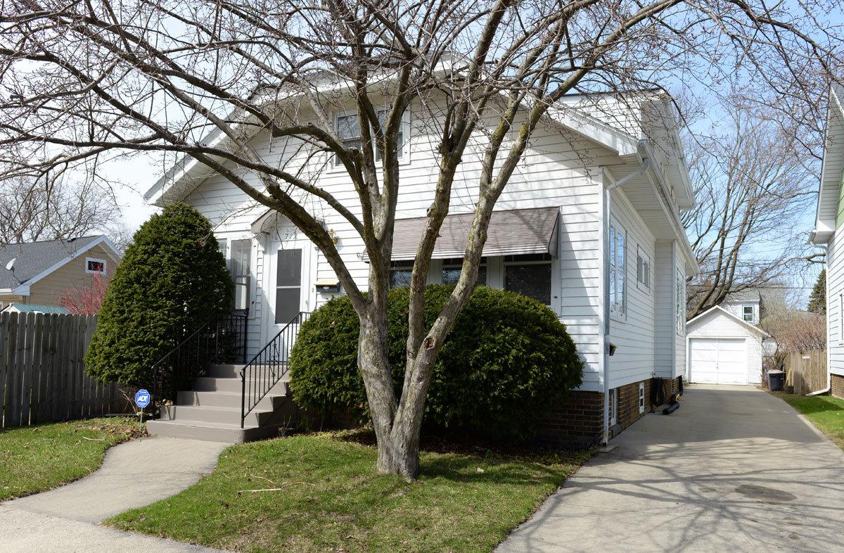 712 Romayne Ave., Racine, WI 53402