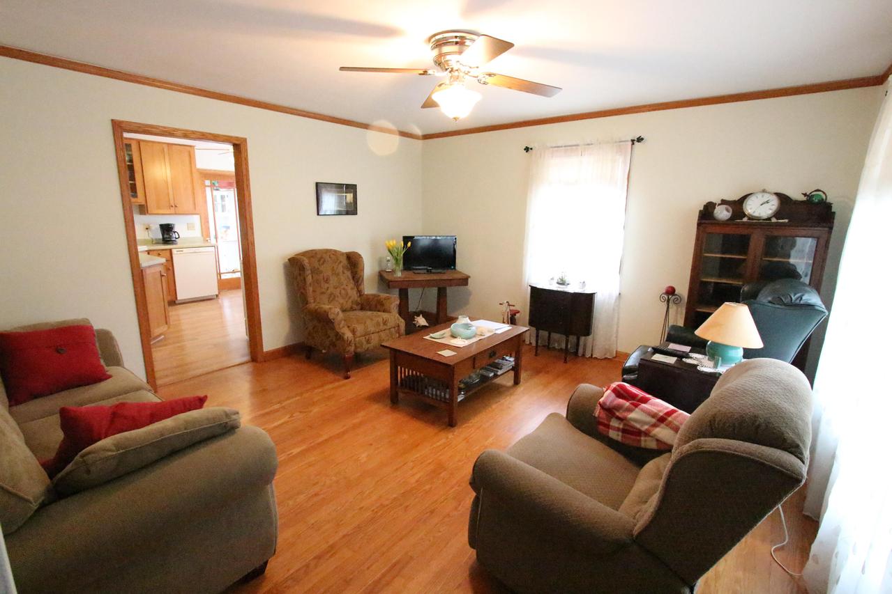2634 S 70th St, Milwaukee, WI 53219
