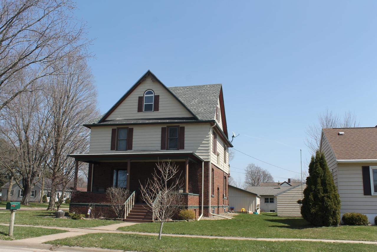 139 N West Ave, West Salem, WI 54669