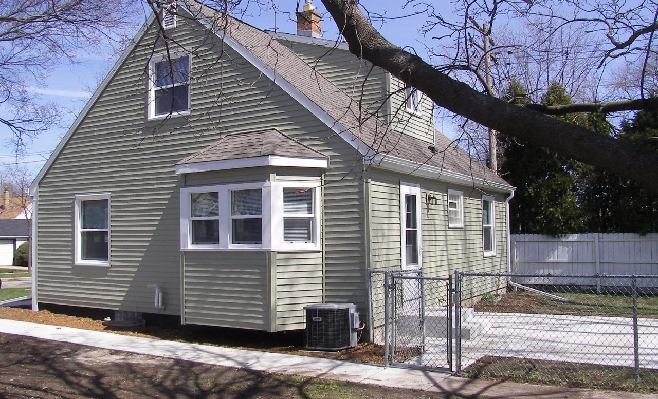 5011 W Euclid Ave, Milwaukee, WI 53219