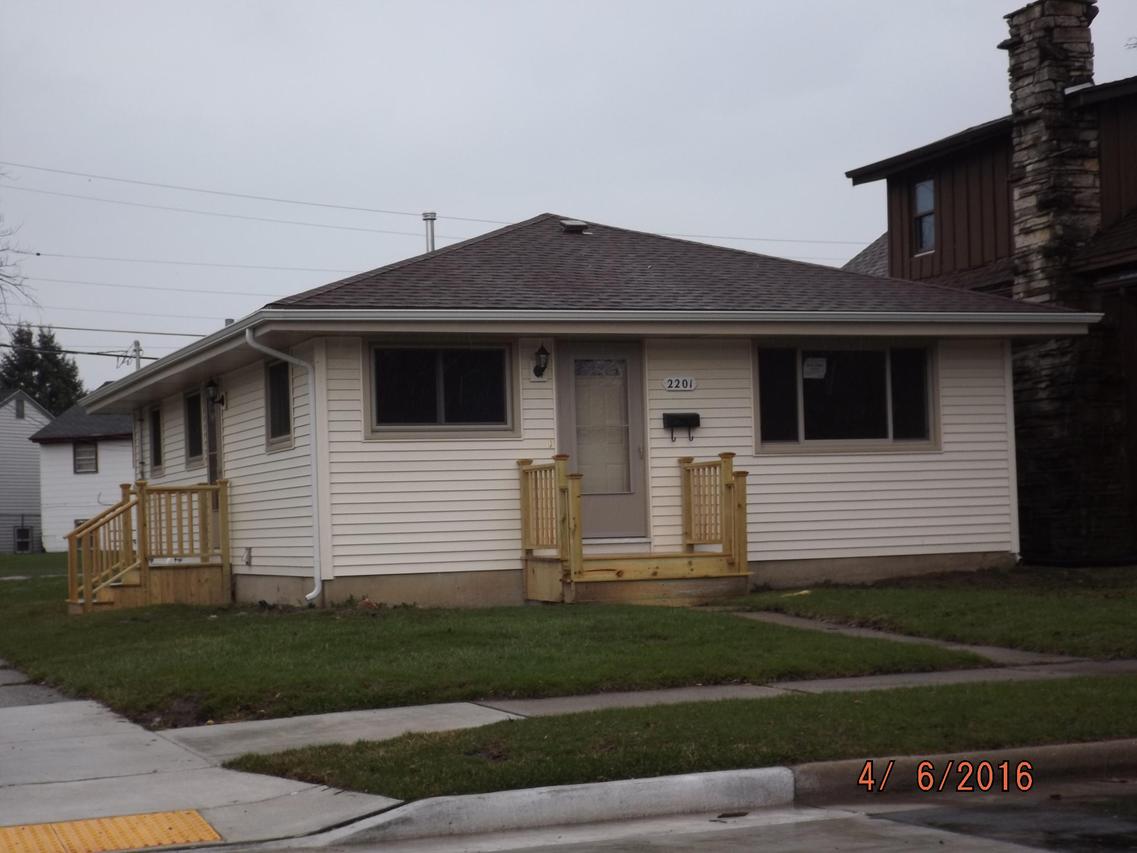 2201 Howe St, Mount Pleasant, WI 53403