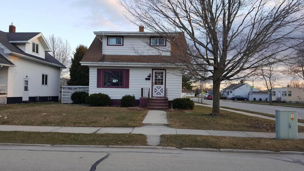 2423 13th St., Two Rivers, WI 54241