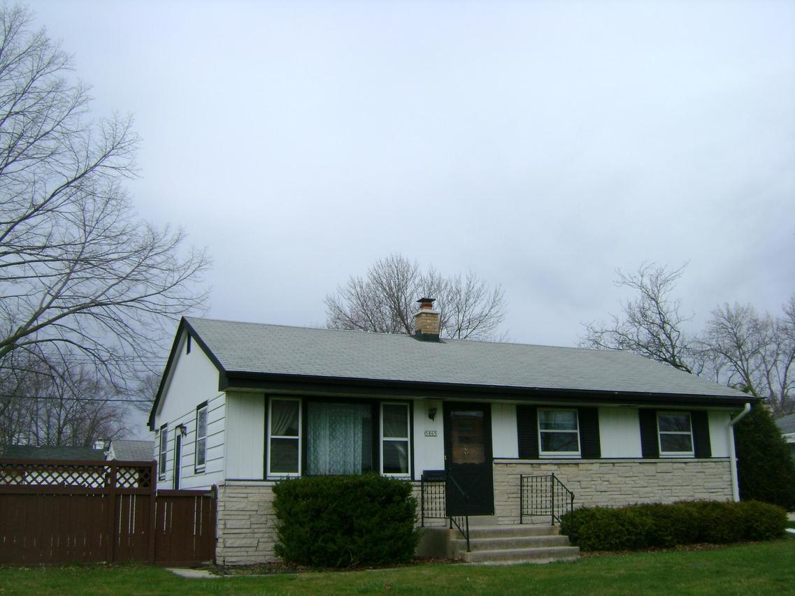 5865 S 31st St., Milwaukee, WI 53221