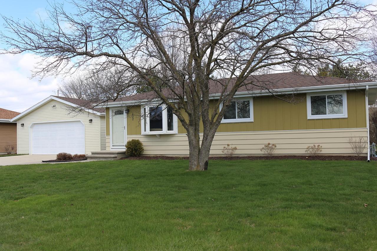 422 Airpark Rd., Plymouth, WI 53073