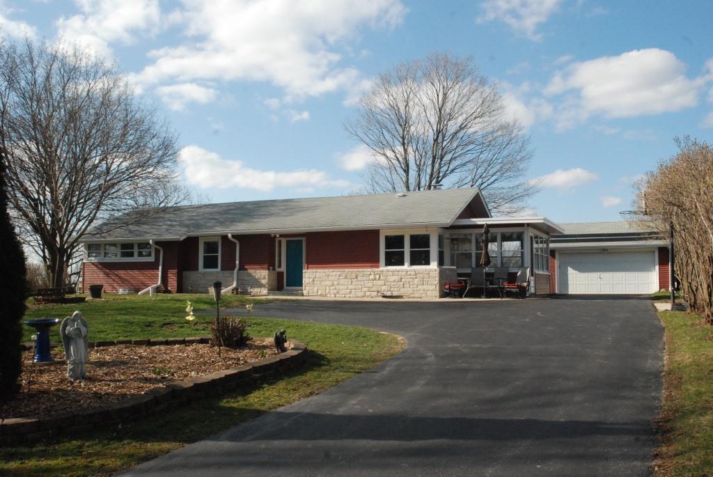 S23W23070 Broadway, Waukesha, WI 53186