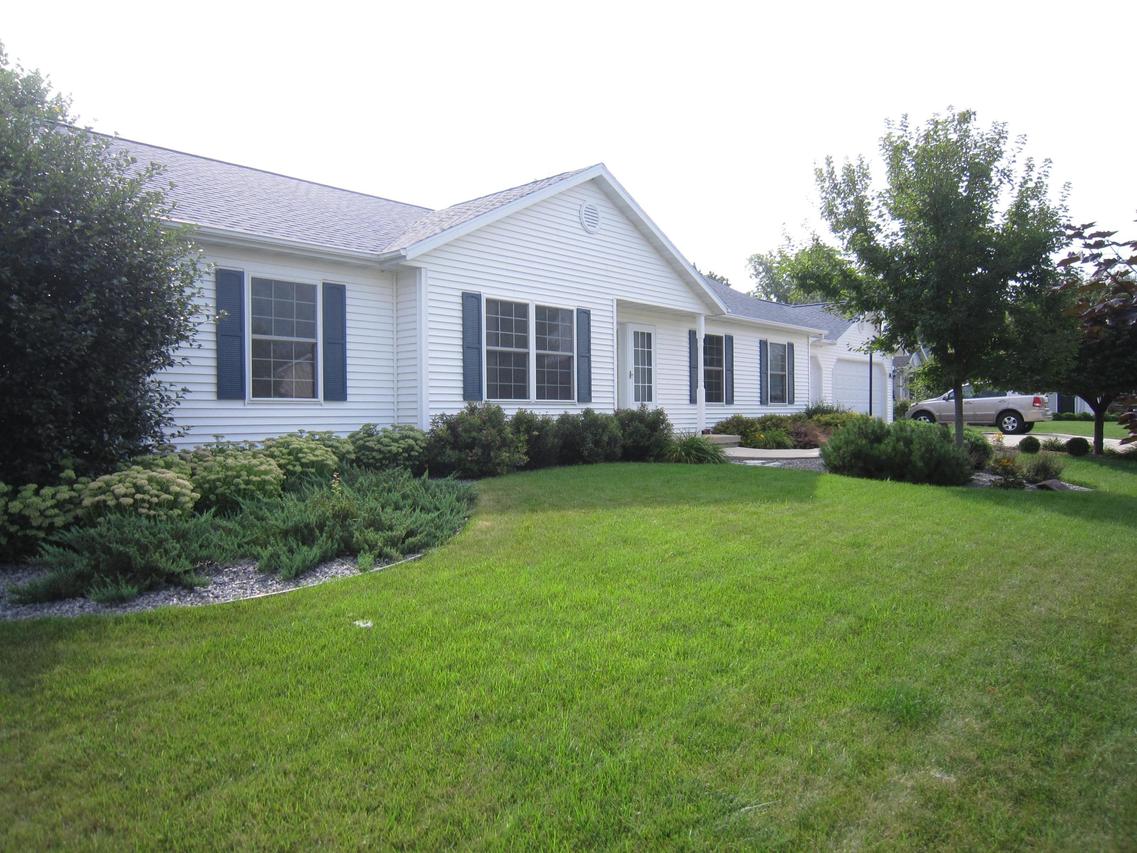 1132 Gruennert Ct., Jefferson, WI 53549