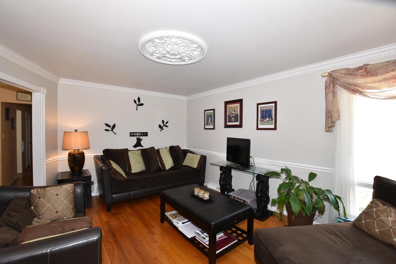 4129 N 94th St., Wauwatosa, WI 53222