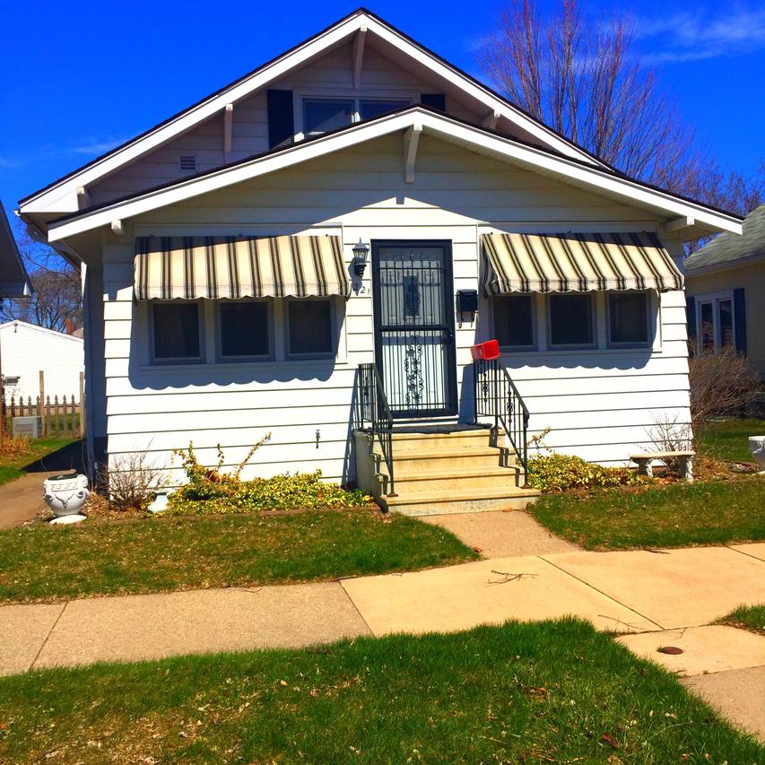 2221 Market St, La Crosse, WI 54601