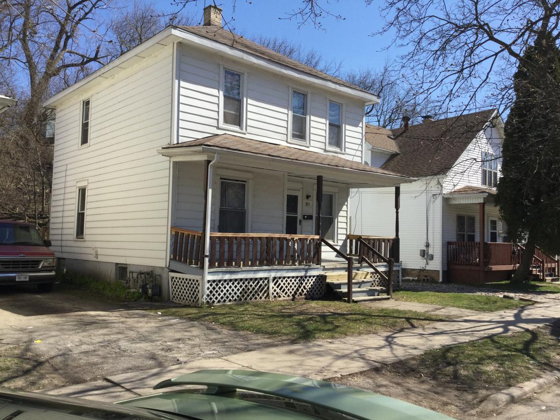 413 Park View, Racine, WI 53404