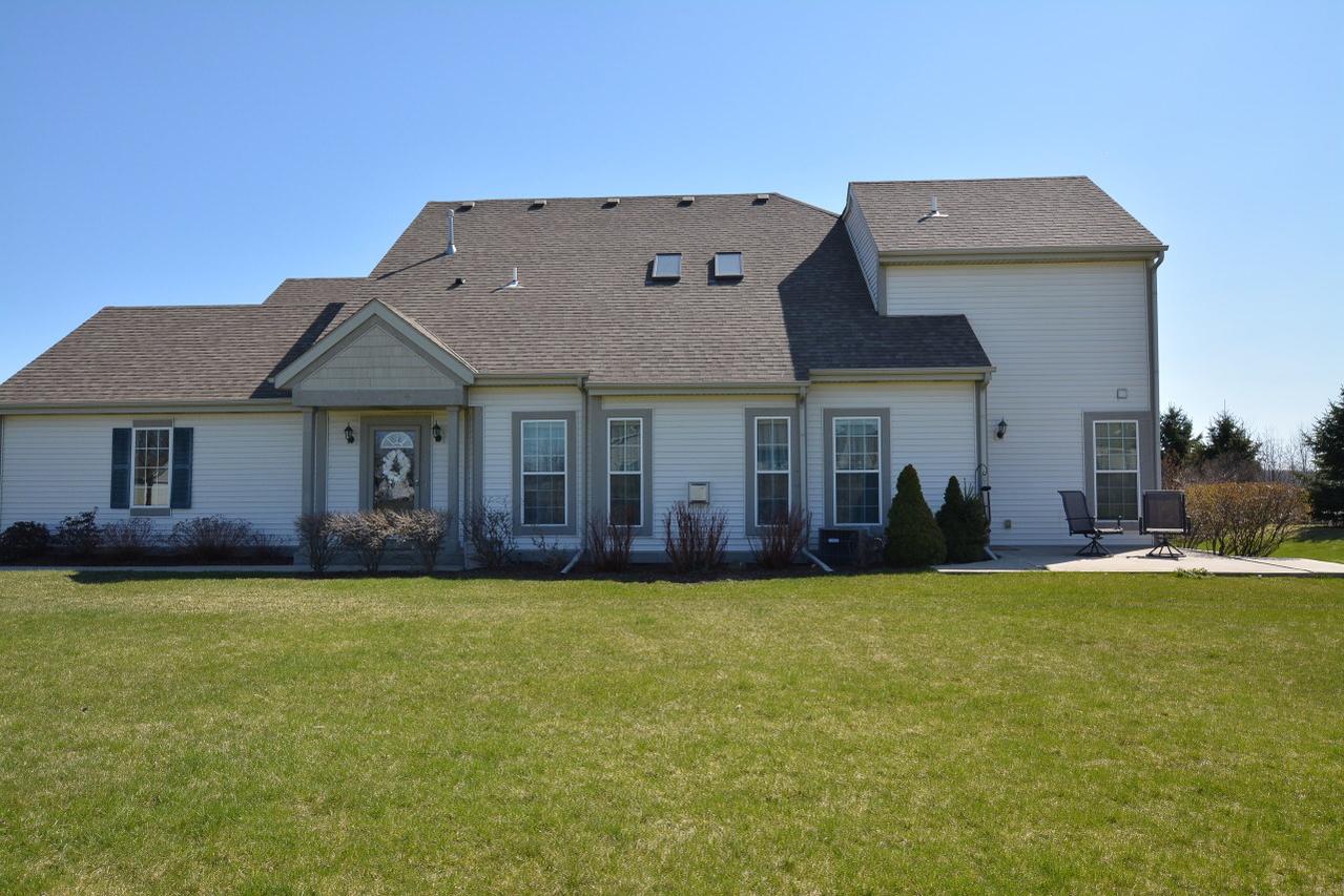 1405 Niagara St, Waukesha, WI 53186